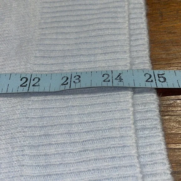 NWT Vince Camuto Icy Blue Frozen Sweater - Picture 9 of 10